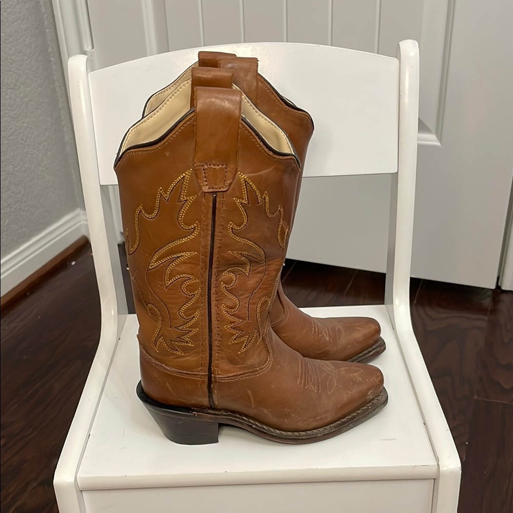Old West Brown Leather Cowboy Boots Classic Western Style